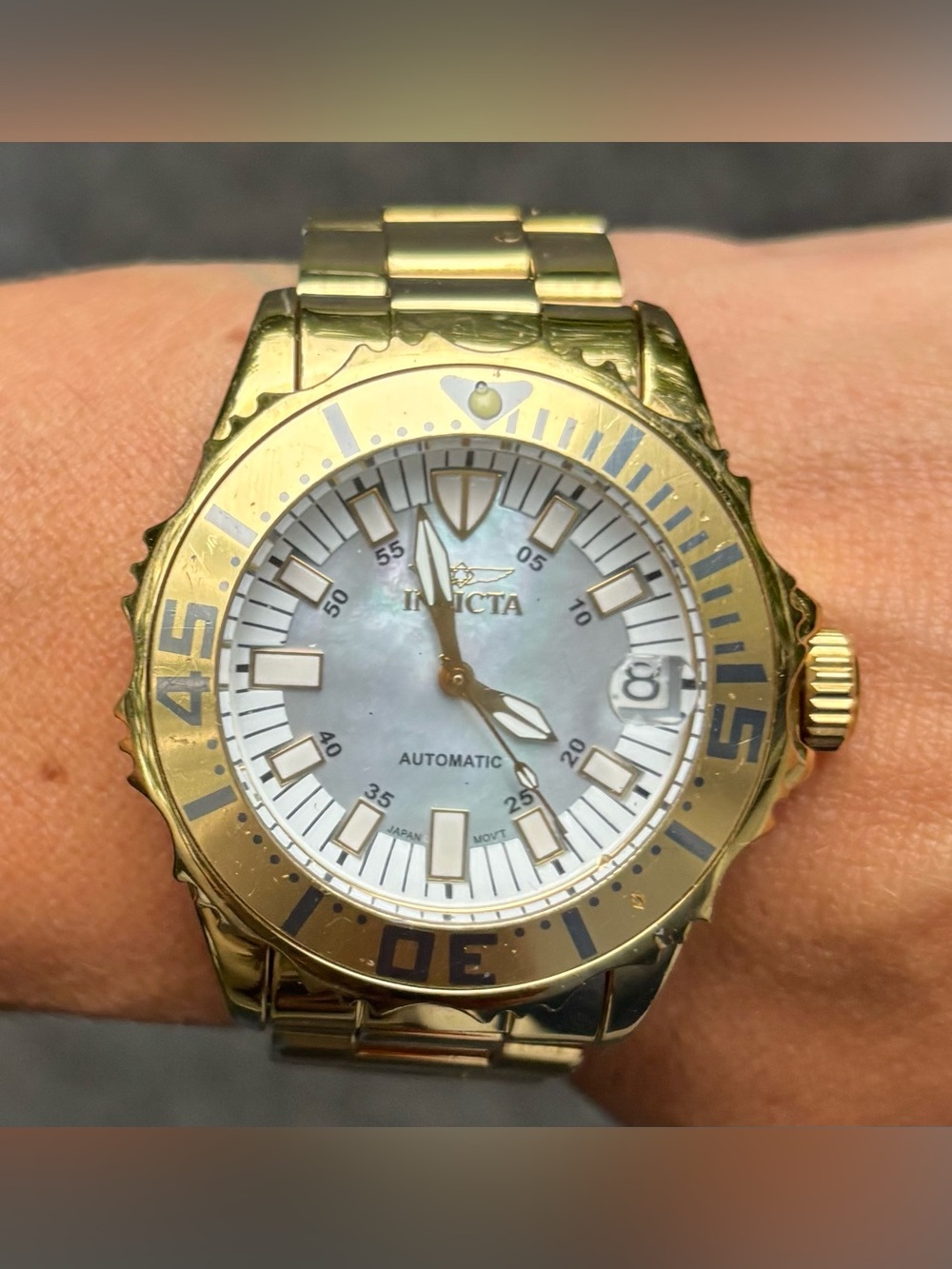 Invicta Pro Diver Automatic Mother of Pearl Gold Tone Watch